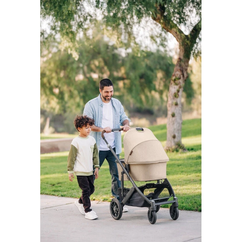 Uppababy CRUZ V2 + FREE SNUG SEAT + CUP HOLDER - Liam (Oat Melange/carbon/chestnut Leather) PRE ORDER APRIL - Image 11