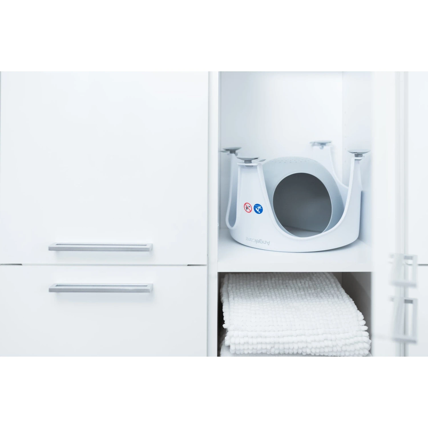 Angelcare Bath Ring Seat - Light Grey - Image 5