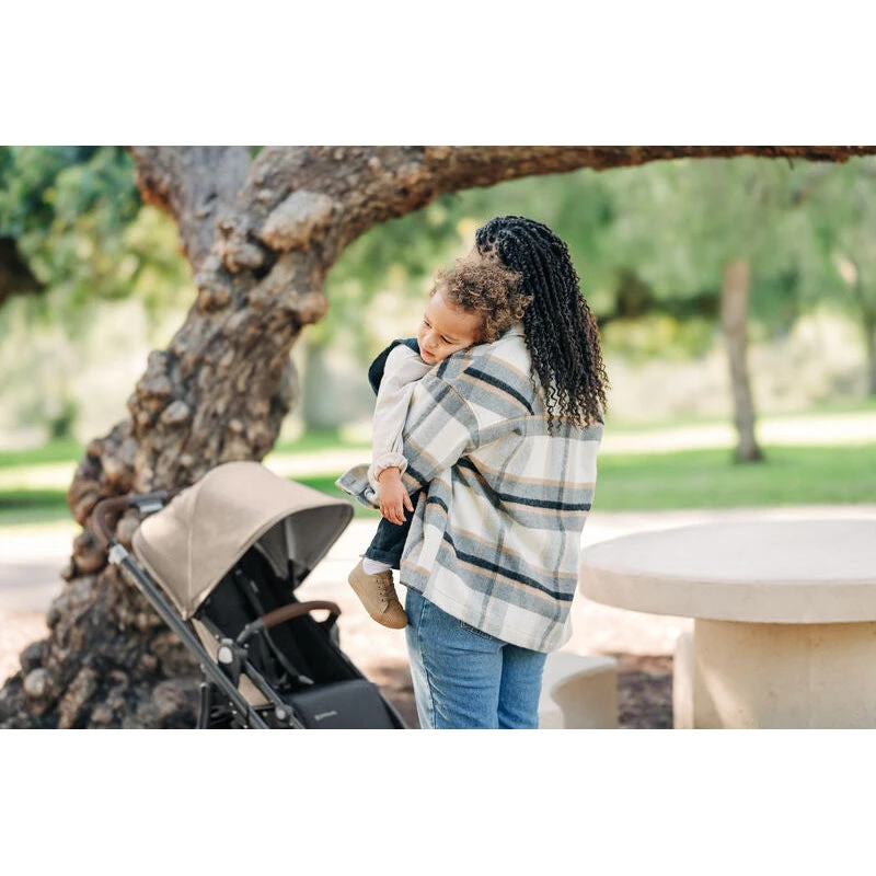 Uppababy CRUZ V2 + FREE SNUG SEAT + CUP HOLDER - Liam (Oat Melange/carbon/chestnut Leather) PRE ORDER APRIL - Image 9
