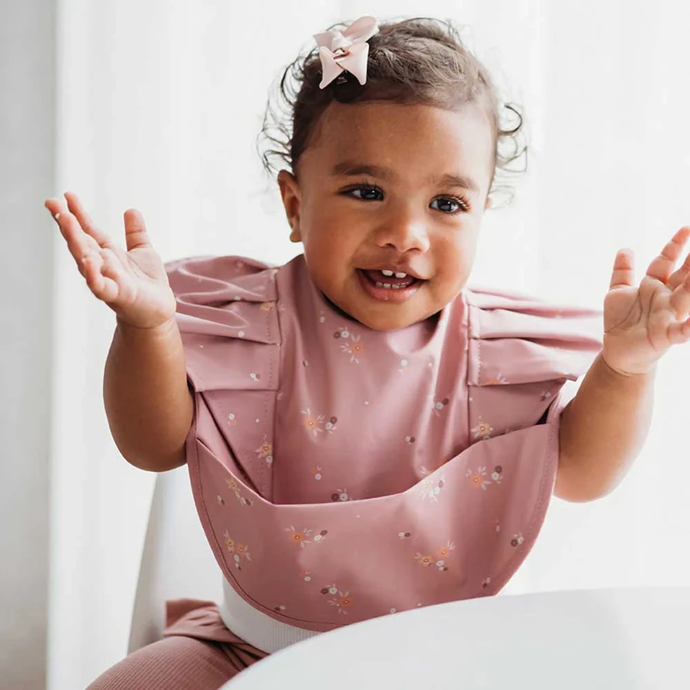 Waterproof Frill Snuggle Bib - Daisy - Image 4